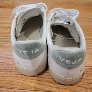 Campo Sneaker (Women) white size 7